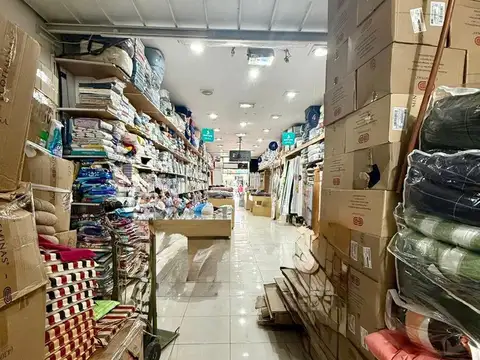 Local en Venta en Lanus Este, USD 1.680.000