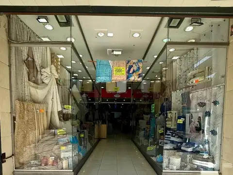 Local en Venta en Lanus Este, USD 1.680.000