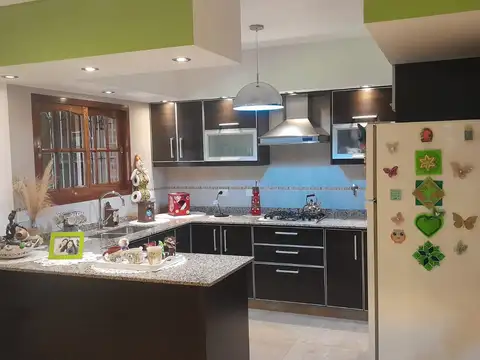 Casa en Venta en Villa Luzuriaga, USD 290.000