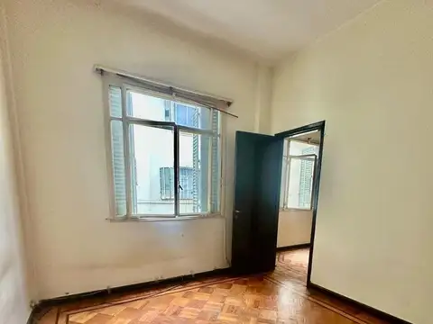 VENTA DE DEPARTAMENTO 3 AMB MONSERRAT.
