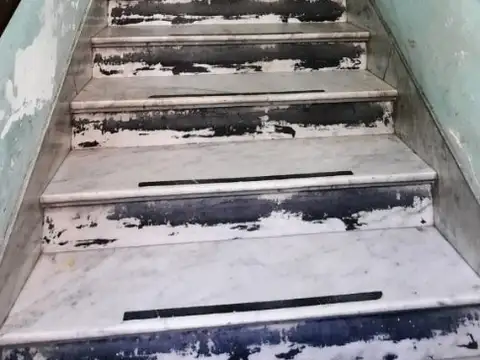 Tacuarí 1600, Piso 2