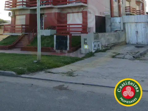 Venta - Amplio Departamento Monoambiente y 1/2 con Balcón y Vista Al MAR  