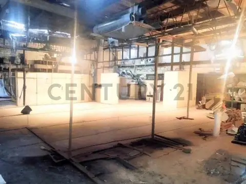 VENTA DE DEPOSITOS MAS CASA EN GUAYMALLEN MENDOZA