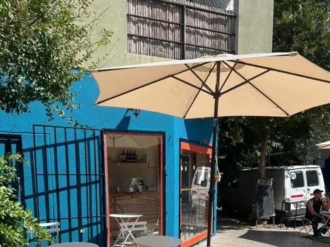 ESQUINA SIN EXP MUCHA VEREDA VIDRIERA CON RENTA