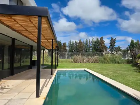 Casa en Venta en Barbarita, USD 395.000