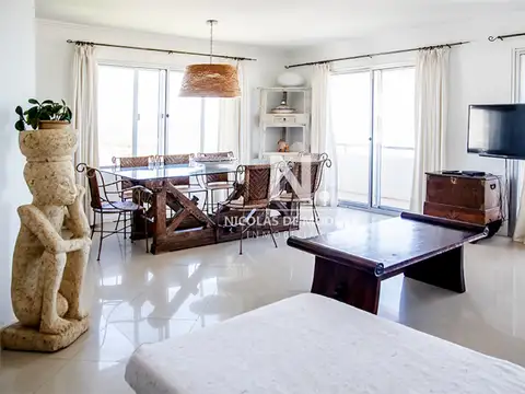 oportunidad Hermoso Penthouse en venta, frente a playa Mansa