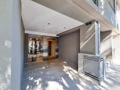 MENDOZA Y OV. LAGOS - Cochera