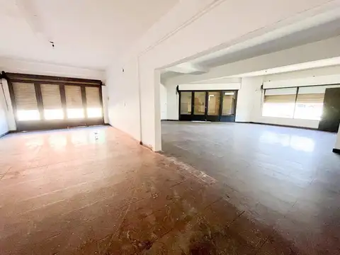 Local en Venta 50 años