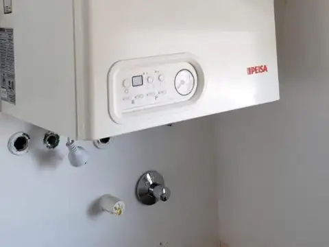 Amplio 3 amb. con cochera a estrenar