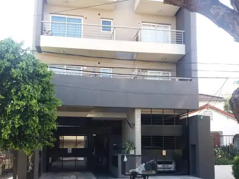 DEPARTAMENTO 2 AMBIENTES EN CASEROS CENTRO