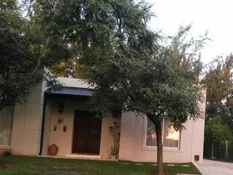 Av. Constituyentes al 2245