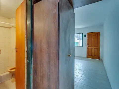 PH EN VENTA EN LA PLATA , 1 DORMIORIO CON JARDIN