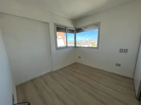 VENTA DEPARTAMENTO UN DORMITORIO. IMPECABLE. ITUZAINGÓ Y NECOCHEA. OPORTUNIDAD