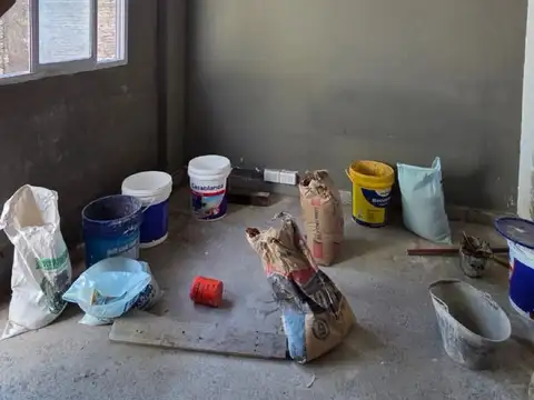 Casa en Alquiler con 1 cochera