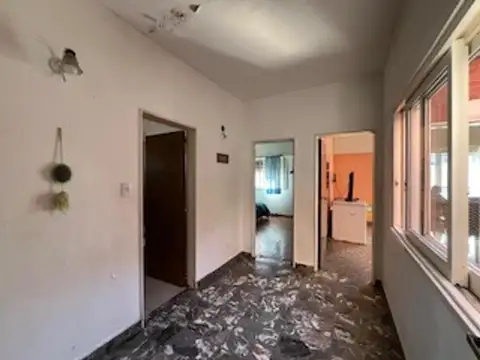 Depto Tipo Casa en Venta en Villa Bonich, USD 160.000