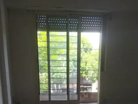 Av. Centenario 800, Piso 1