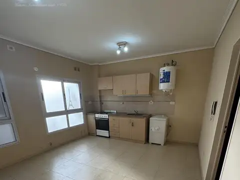 Departamento en Alquiler en Moron, $ 420.000