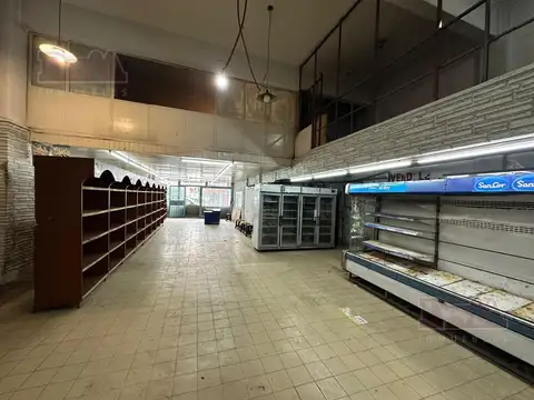 Local en Venta 40 años