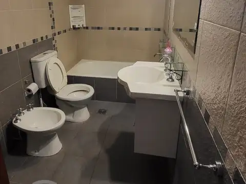 ¡ALQUILA! Departamento en Calle 45 e/ 12 y 13