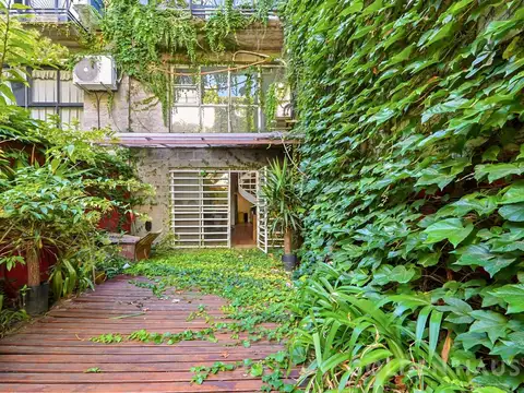 Ángel Justiniano Carranza  al 1700