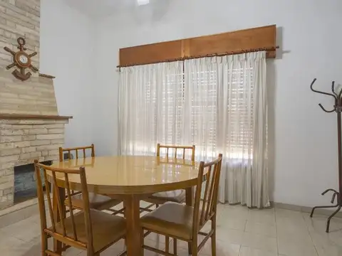 Alquiler casa 4 ambientes en Barrio Belgrano