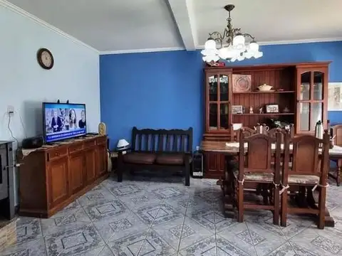 Calle 35  800   -   Zona IV 800