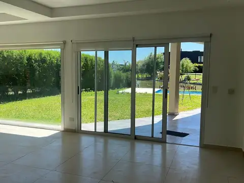 Casa en Alquiler al Noreste