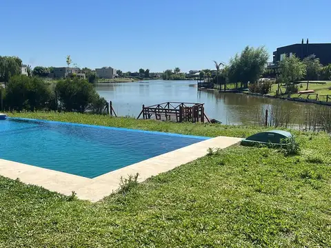 Casa en Alquiler en El Cantón - Barrio Islas, USD 2.500