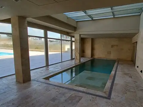 Departamento en Alquiler en Bernal, $ 900.000