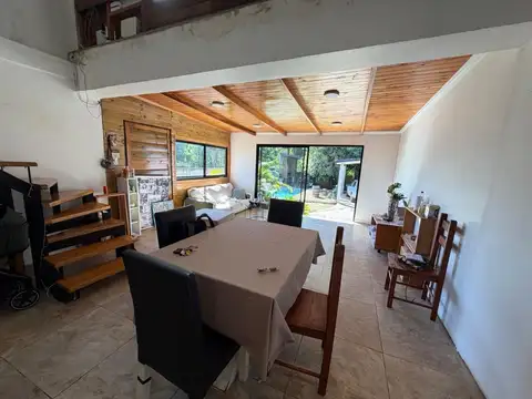 CASA EN ESQUINA, 3 DORMITORIOS, PISCINA – GARUPÁ, POSADAS