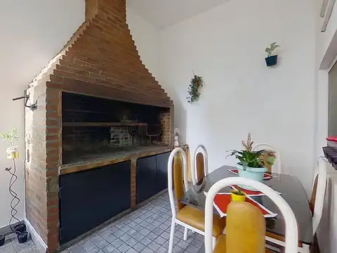 Depto Tipo Casa en Venta 45 años