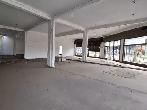 Local en Venta 47 años