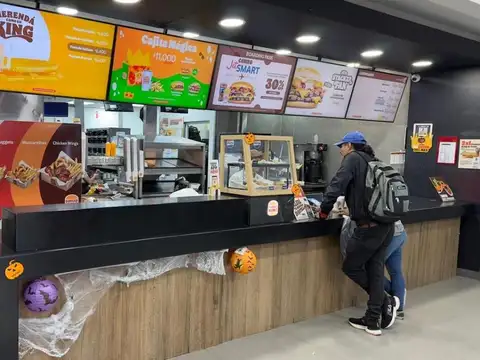 Local en Alquiler Via Pública