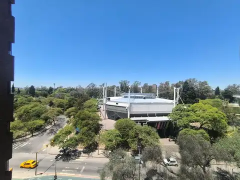 Avenida Poeta Leopoldo Lugones 300