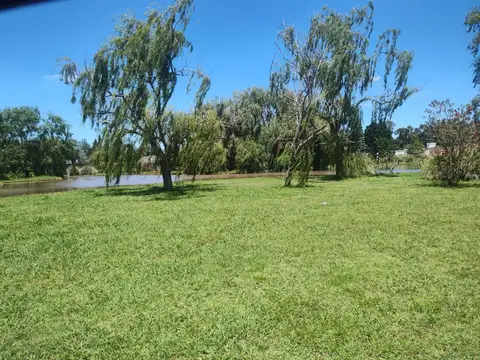 Venta de Lote en Casuarinas del Pilar, Pilar