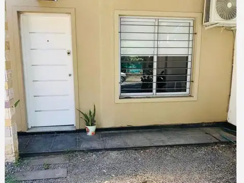Depto Tipo Casa en Venta de 4 ambientes