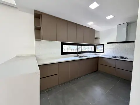 Casa en Venta en Lagos de San Eliseo, USD 245.000