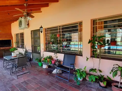 Casa en Venta en Lujan, USD 320.000