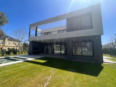 Casa en Venta en Ezeiza, USD 730.000