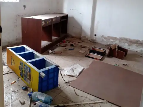 Depósito Industrial- Sobre  Ex Ruta  8 -  Múltiples actividades-