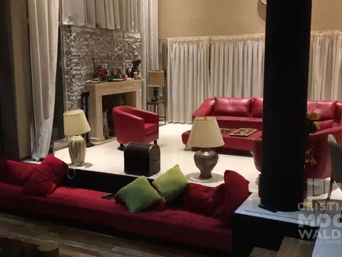 Casa  En Venta  - Álamo Alto.