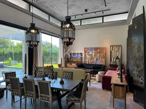 Pilara CASA A ESTRENAR GOLF