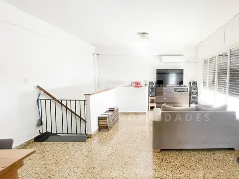 Gervasio Mendez al 1900, entre Yrigoyen y Francia