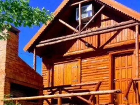 Espectacular complejo de Cabañas con Pileta en venta en Victoria 