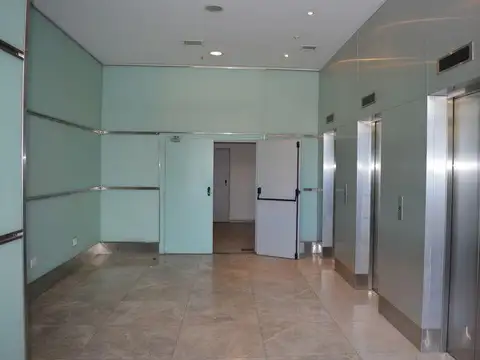 ALQUILER EDIFICIO COMERCIAL CENTRO - Carlos Pellegrini al 600