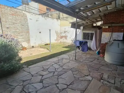 VENTA  CASA  en DOS PLANTAS - 3 DORMITORIOS  Callao 3300