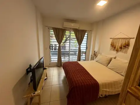 Juan Carlos Gómez 49 , Piso 1