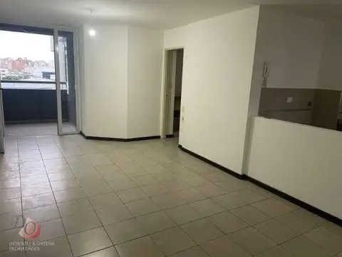BARRIO GENERAL PAZ- EXCELENTE DEPARTAMENTO 2 DORMITORIOS 2 BAÑOS- BALCON AL FRENTE