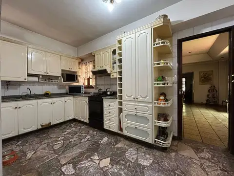 Depto Tipo Casa en Venta de 5 dormitorios