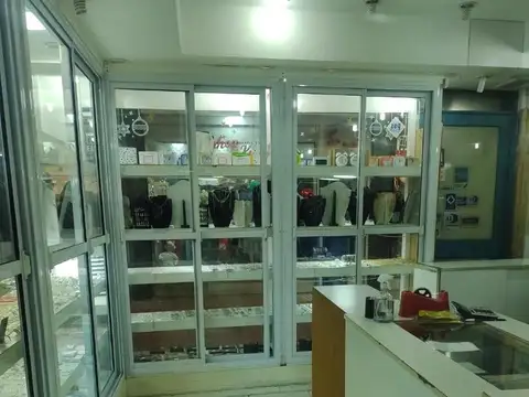 Local en Venta en Ramos Mejia, USD 380.000